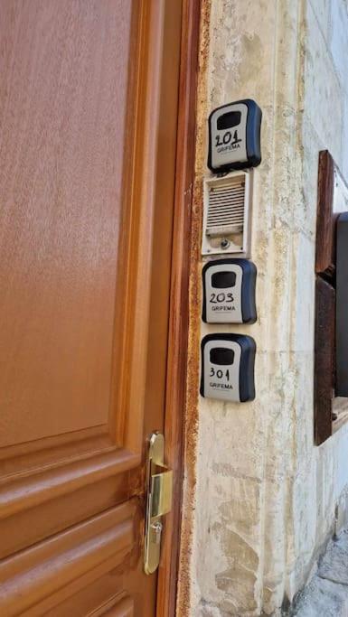 ואלנסיין Appartement Hypercentre 301 +Wifi+Independant+ Cuisine Toilette Salle De Bain Privative מראה חיצוני תמונה