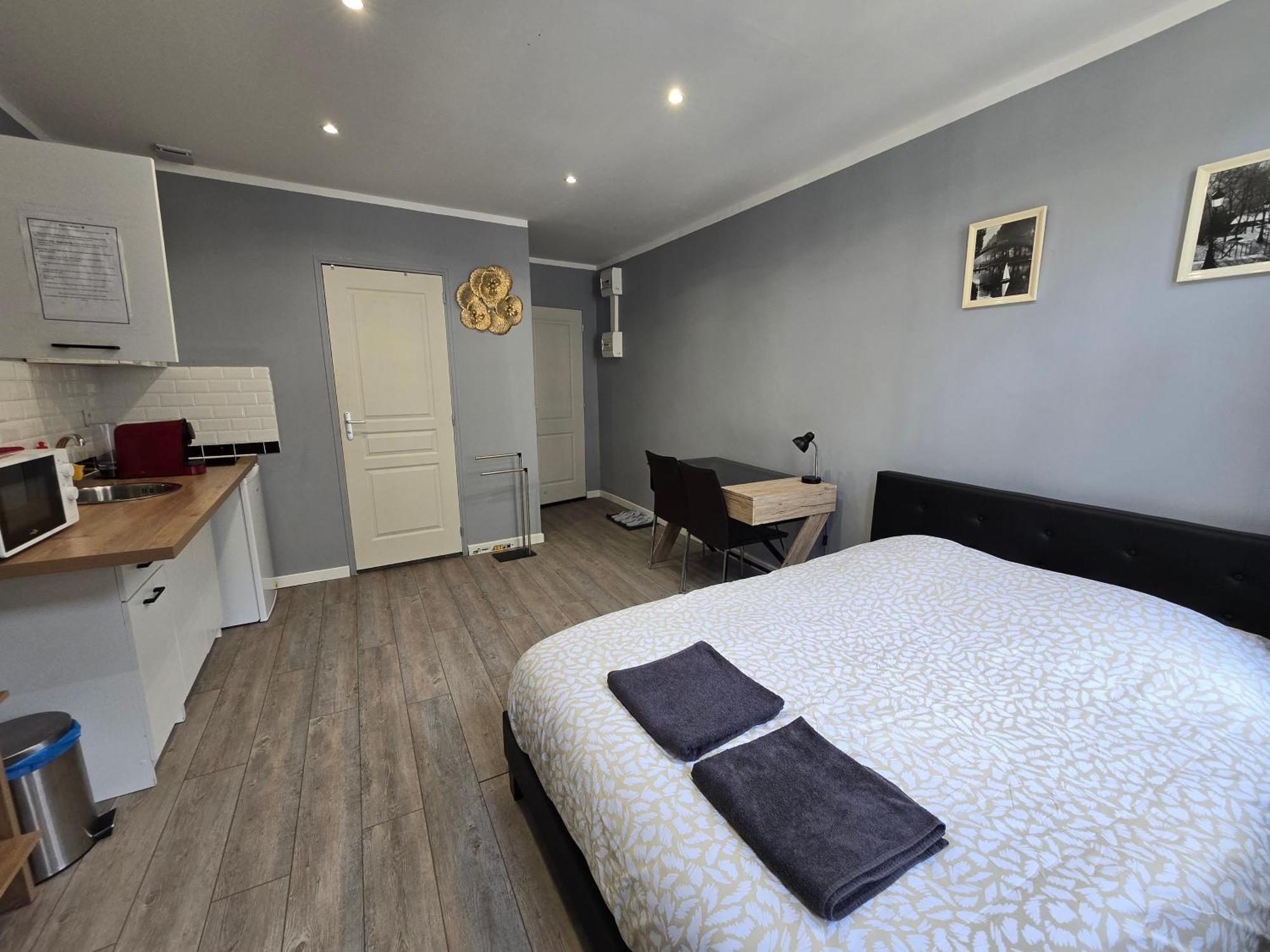 ואלנסיין Appartement Hypercentre 301 +Wifi+Independant+ Cuisine Toilette Salle De Bain Privative מראה חיצוני תמונה