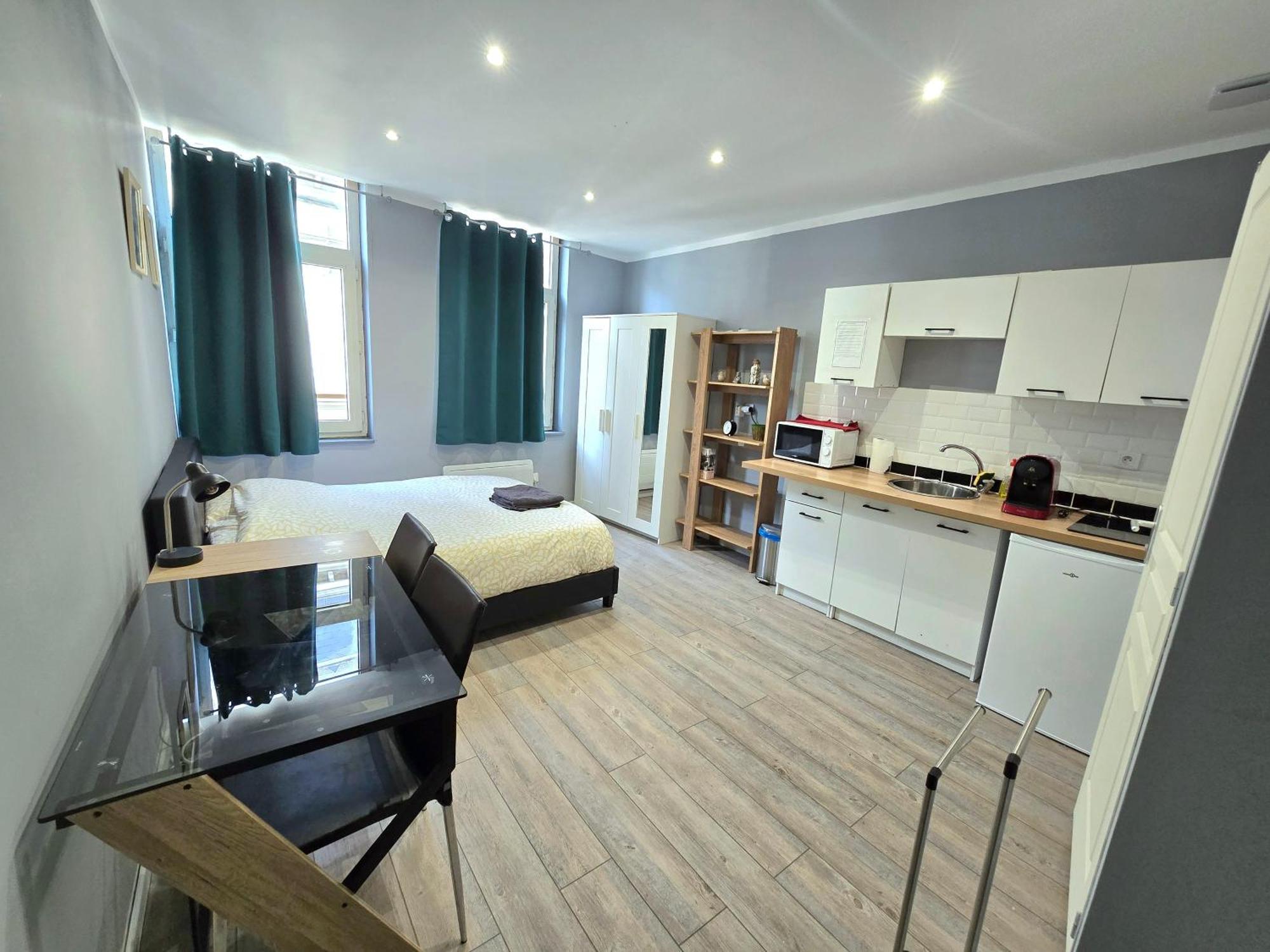 ואלנסיין Appartement Hypercentre 301 +Wifi+Independant+ Cuisine Toilette Salle De Bain Privative מראה חיצוני תמונה